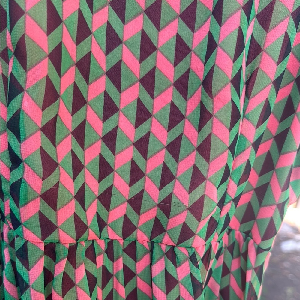 Vibrant Geometric Sleeveless Dress - Picture 2 of 3